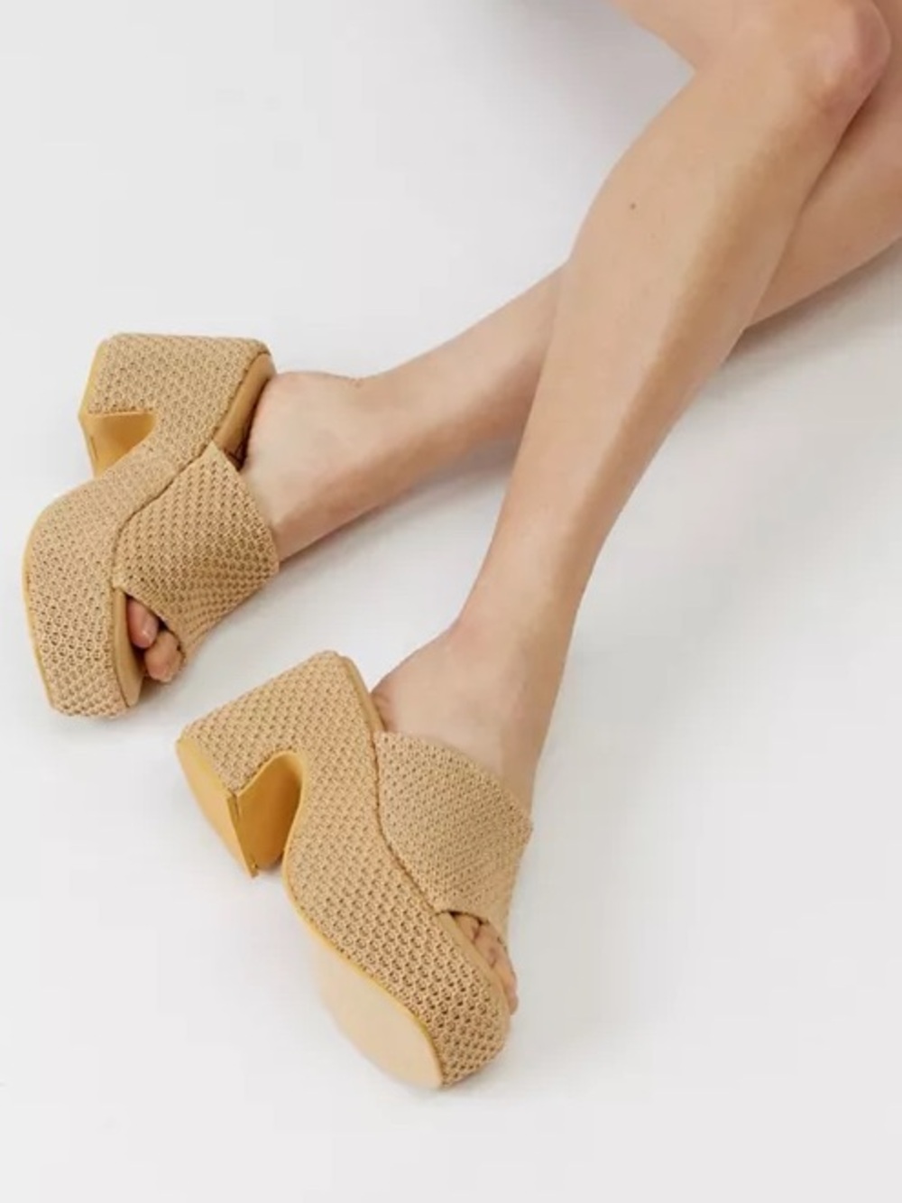 Beach By Matisse Footwear Como Platform Mule Sandal - Picture 5 of 13